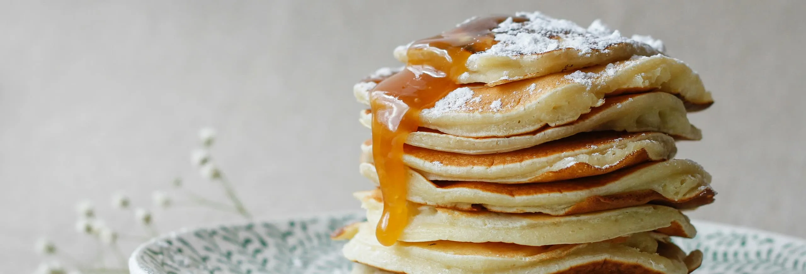 A photo of a stack of pancakes