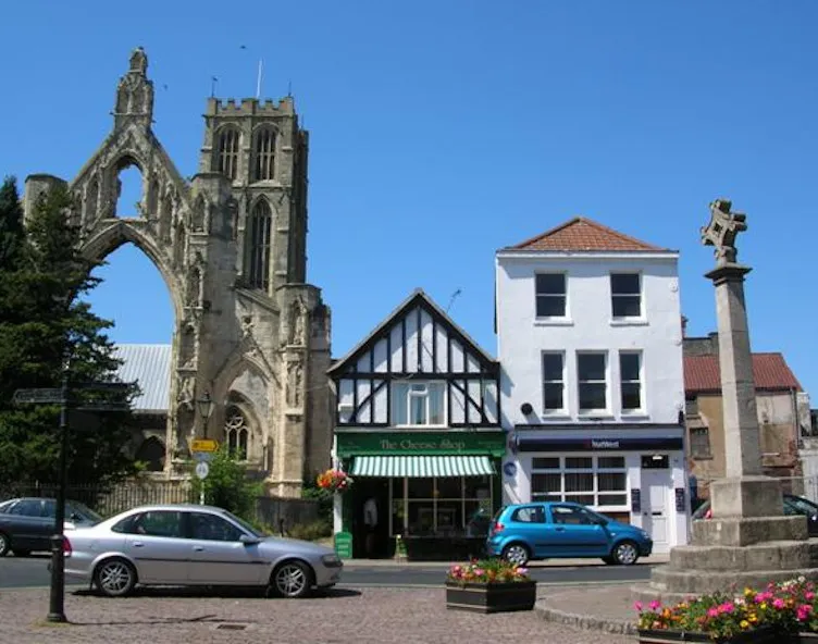 Howden Minster and Market