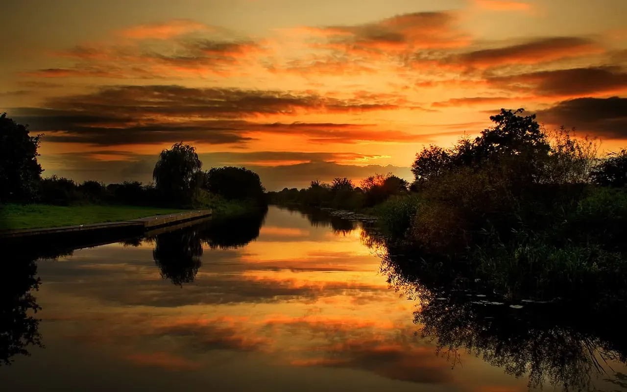 Selby canal at sunset