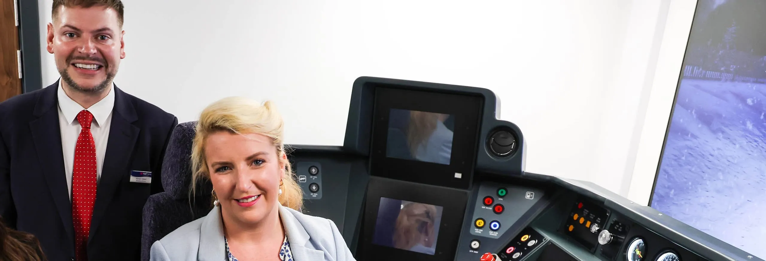 Hull Trains Managing Director Martijn Gilbert welcomes Shadow Transport Secretary Louise Haigh to the city
